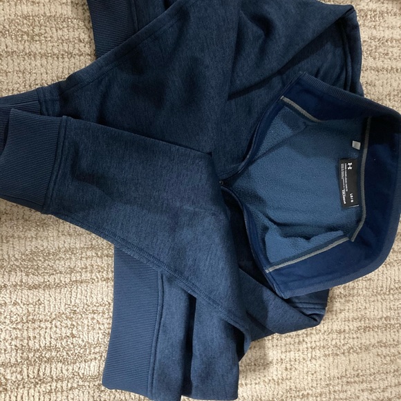 Half zip pull over Nike and under armour. 25 each - Picture 6 of 9